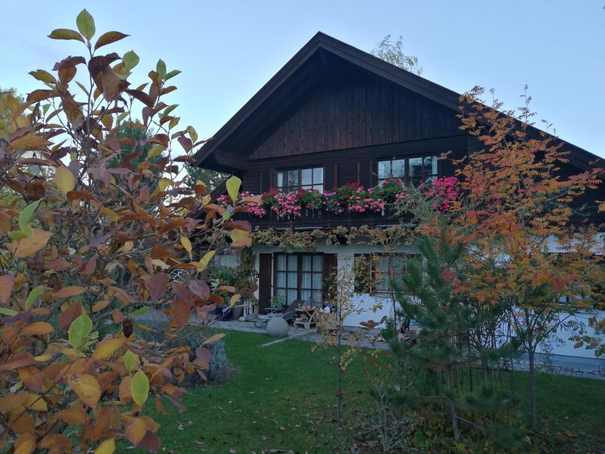 Apartment Haus Merlin Am Boeckelsberg Weimar  Extérieur photo